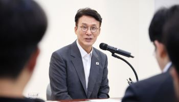 김총리, 대주주 양도세 논란에 “시장 반응 면밀히 본 뒤 결정”