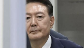 尹 ‘속옷 저항’ CCTV, 다음 주 공개되나…민주 “추진 중”