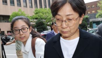 '이태원참사 도착시간 허위기재' 前 용산보건소장, 징역형 집유