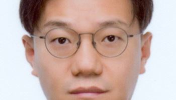 “‘이분법’적 대형마트 규제 안돼…생태계 주체들 배려해야”