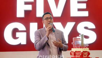 "성과없는 도전들"…'한화 3세' 김동선 향한 우려의 시선들