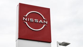 日닛산 주가 6% 급락…벤츠, 지분 전량 매각 직격탄