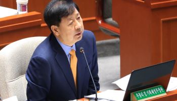 “내년에도 소비쿠폰 발행?”…구윤철 “안해도 되도록 경제관리”