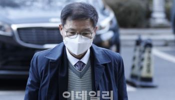 '한동훈 오보 의혹' 신성식·KBS 기자 1심 무죄
