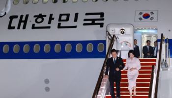 이재명 대통령 귀국…한일·한미 '성공적' 외교 성과