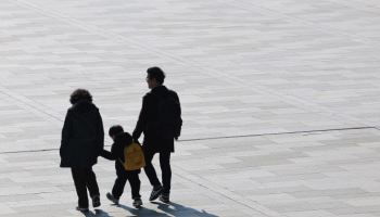 지난해 아동학대 신고접수 5만건…가해자 84.1%는 부모