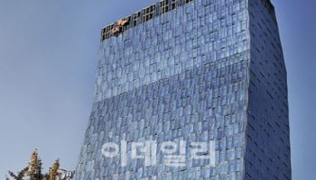 SK, 울산 AI 데이터센터 첫 삽...“아태 AI 허브 도약”