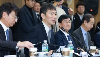 이복현 "삼성생명, 삼성화재 편입 지배구조 영향없어…밸류업 노력 판단"