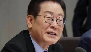 與 원외위원장 만난 李대통령 "지금 인기보다 퇴임날 실적 중요"