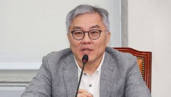 최강욱 "그건 개돼지의 생각이고"…정청래 "감찰하라"