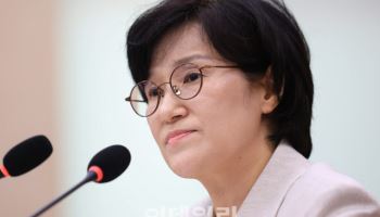 방향 튼 여성·가족 정책…새 정부서 공론장 열릴까[현장에서]