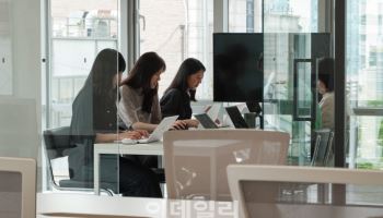 결혼하면 현금다발, 출산하면 금수저 주는 ‘이 회사’[복지좋소]