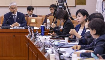 서울법대 76학번 21인 "내란특별재판부, 군사정권 사례 재현"