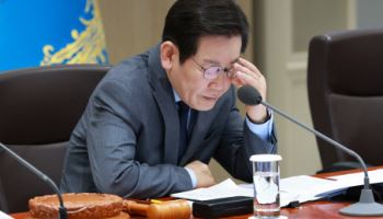 경제·통상 응급조치 성공…저성장 대응은 과제