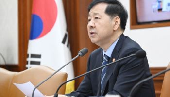 구윤철 “‘초혁신경제’로의 전환, 선택 아닌 필수”