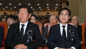 與 "송언석, '노상원 수첩 실행됐어야' 망언…의원직 사퇴하라"(종합)