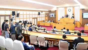 파주시의회 조사특위·윤리위 부실 주장에 증인 고발요청 '사면초가'