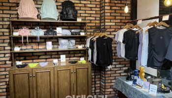 “소상공인 점포서 무신사 상품을”…소진공, 팝업스토어 협업