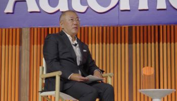 정의선 "韓 근로자 귀국 소식에 안도…더 나은 제도 만들길"