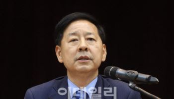 구윤철 부총리 "대주주 기준 50억 유지하겠다"(상보)