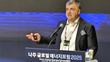 노벨상 수상 석학 “韓 원전 집중 벗어나 신재생 분산으로 가야”