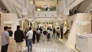 "찐 골퍼 잡는다" 신세계백화점, 하반기 ‘골프 페어’