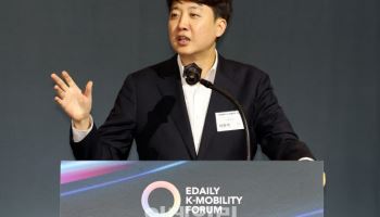 이준석 "AI 민간주도 최우선…규제 장애물 걷어내야"
