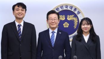 李대통령, 청년 문제 해결 강조…“불안 덜고 희망 키울 것”(종합)