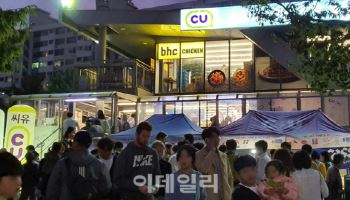 "100만명 몰린다"…한강 편의점들, 불꽃축제 특수 ‘총력전’