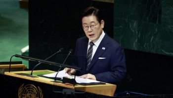 北과 교류·관계 정상화 우선…李, 북핵 단계적 해법 강조