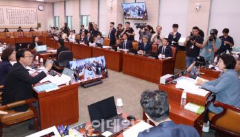 입법강행 vs 무한 필리버스터…정쟁 늪 빠진 가을국회