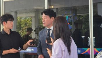 ‘라임 사태’ 김봉현에 금품 수수…기동민·이수진, 1심 무죄