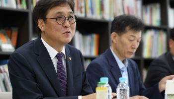 출판계 대표 만난 최휘영 “출판, K콘텐츠 뿌리…다각 지원할 것”