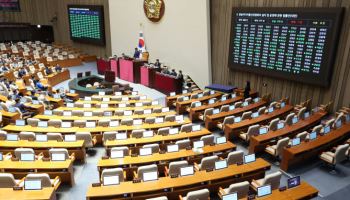 방송미디어통신위 설치법, 국회 의결…野 “이진숙 겨냥 표적 입법”