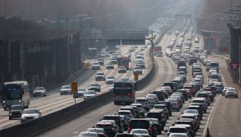 추석 연휴 수도권 고속도로 통행량 전년 대비 7.8%↓ 전망