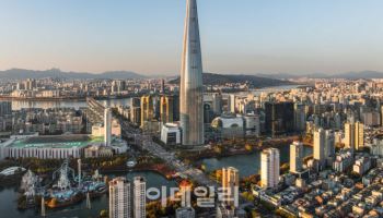 "추석 연휴 롯데타워로"…디즈니부터 버스킹까지 총출동