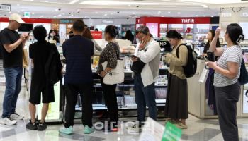 中단체관광 무비자입국…K중기 제품도 들떴다