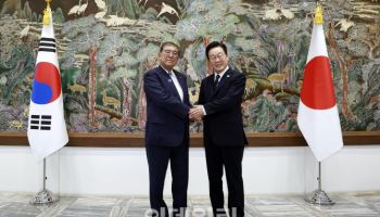 李·이시바 세 번째 회동…“한반도 비핵화 의지 재확인”(종합)