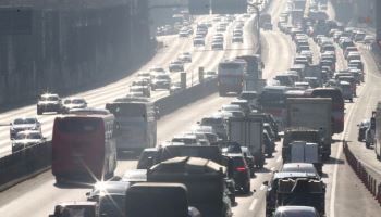 추석 車보험 사고 피해자 1.6배 증가…“차간 거리 유지해야”