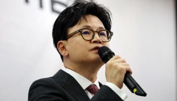 한동훈 “특검, 소환 언론플레이…영장 발부되면 당당히 응할 것”