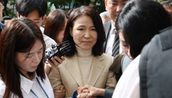 法, 이진숙 석방 결정…장동혁 "이제 시작. 미친 나라 바로잡겠다"