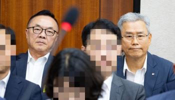 'UAE 원전' 공사비 두고 한전·한수원 집안싸움…소송비용만 368억