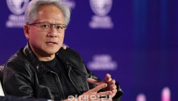 엔비디아 CEO “AI컴퓨팅 수요 6개월 새 급증”…주가 2% 상승