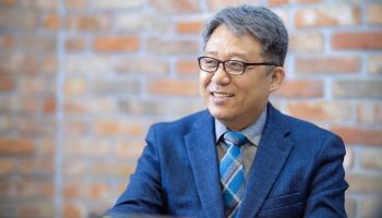 "한국어와 한국학, 세계로 나아가는 길… ‘확산’과 함께 ‘깊이’ 집중할 때"