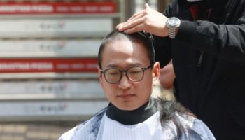 “좌파만 ‘개념연예인’ 칭송”…개그맨 김영민에 野 법률지원