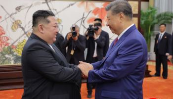 김정은 '건국 76주년' 축전에 화답한 시진핑…"중국과 북한은 운명공동체"