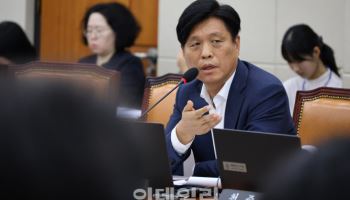 “尹정부 공공기관 혁신에 1.3만명 감축…자산 3.4조 팔아”