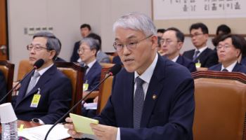 "판결문 2~3번 읽어보면 답 보인다"…대법, '의혹제기' 與에 일갈