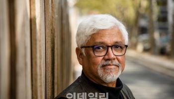 교보문고, 28일 '세계 작가와의 대화'…아미타브 고시 초청