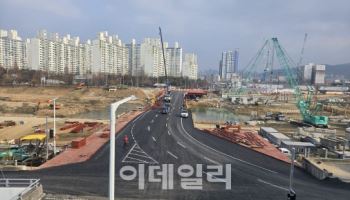 국토부, 대전 유등교 가설 교량 안전성 긴급 점검